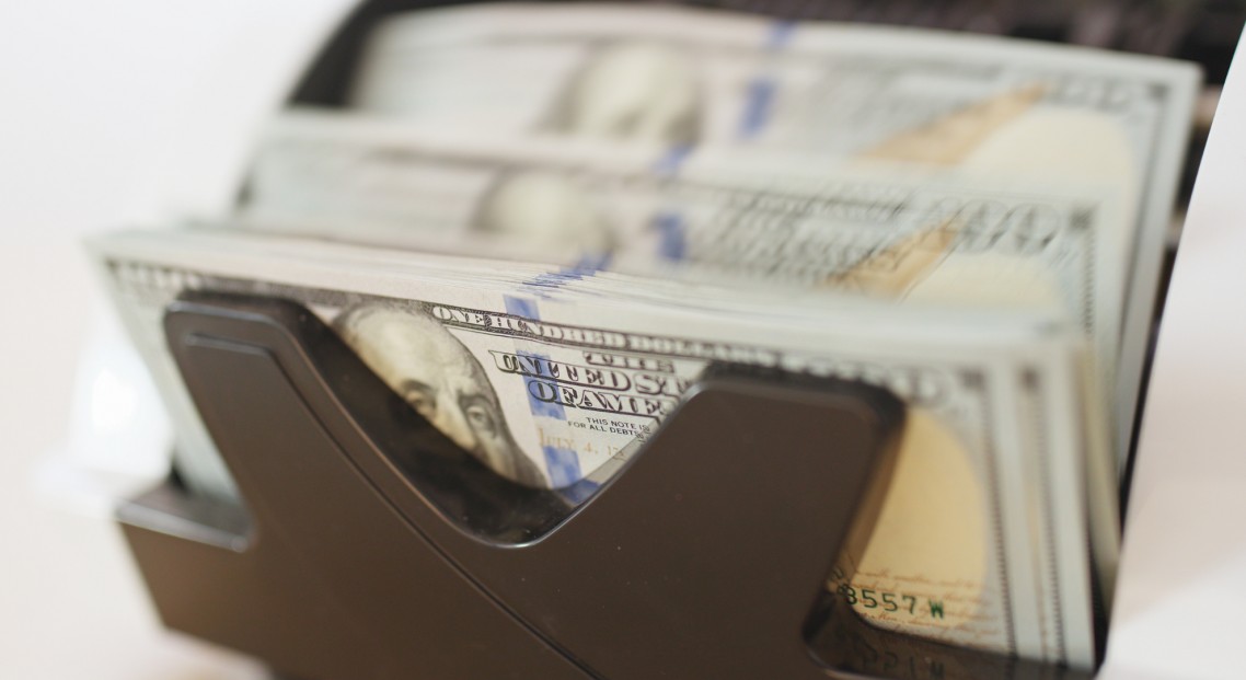 Blumberg: Dolar više nije vodeća svetska valuta